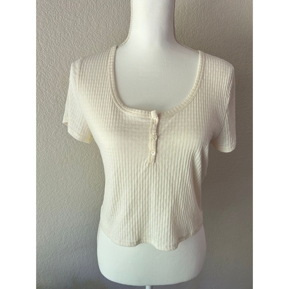 Morning in Venice Ribbed Henley Tee | Ivory Honeymoon Crop Top XL